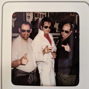 Meet your Posher, Robert